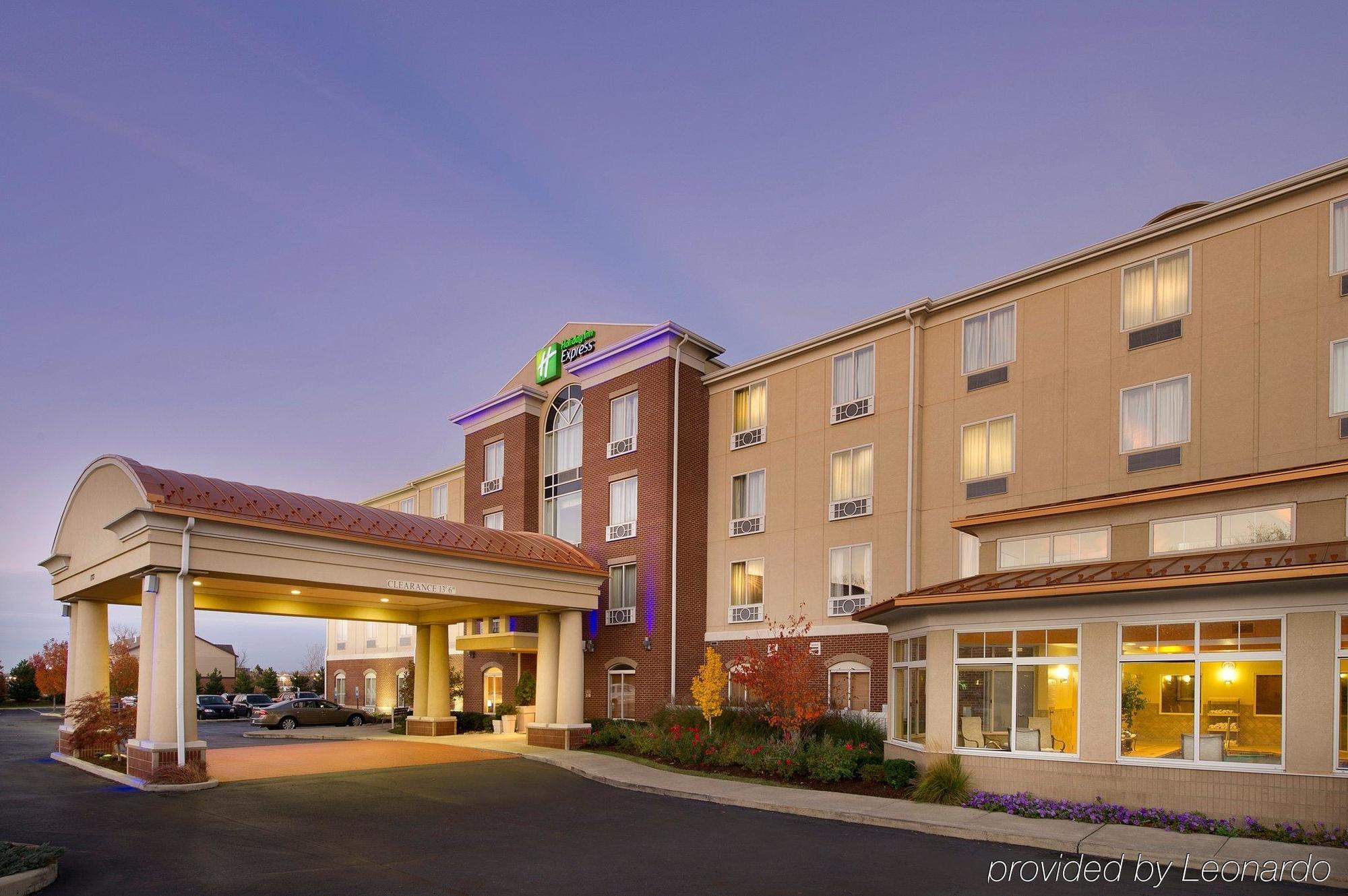 Holiday Inn Express & Suites Schererville, An Ihg Hotel Exterior photo